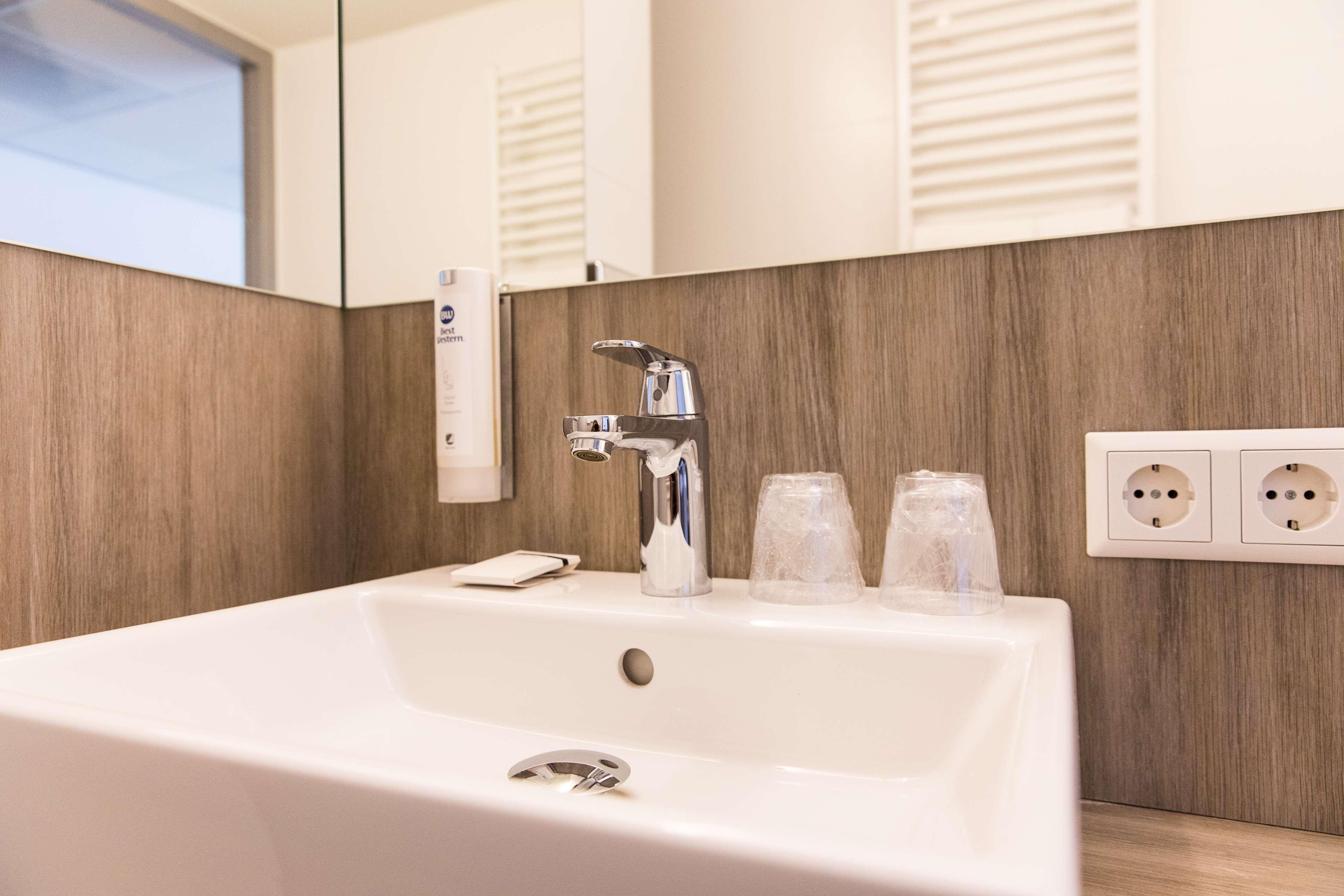 Best Western City Hotel Воерден Екстериор снимка